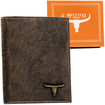 Skórzany portfel męski brązowy pionowy - z zatrzaskiem na karty. RFID