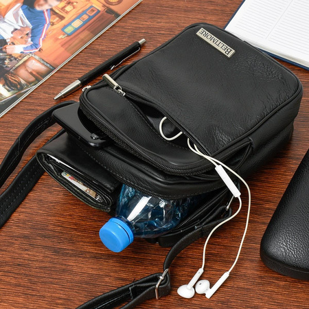 Czarna skórzana torba męska na ramię listonoszka