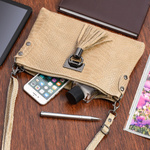 Mała damska torebka wizytowa beżowa listonoszka