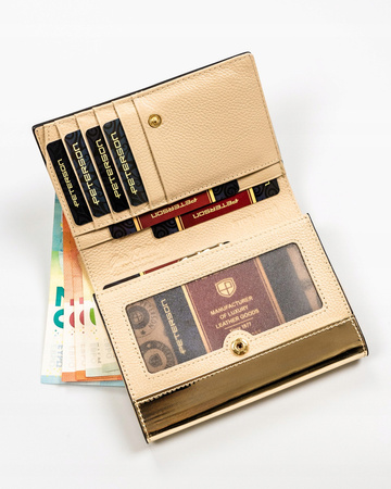 Lakierowany portfel czarny i złoty. Portmonetka i okienko. Skóra RFID