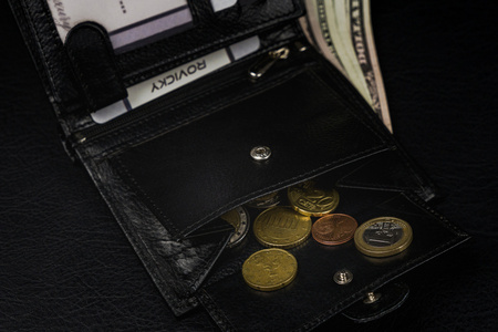 Męski duży portfel skórzany, pionowy z zapinką i ochroną RFID — Ronaldo