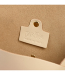 Mała skórzana torebka damska kuferek kopertówka na łańcuszku. Beżowa