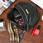 Czarna Saszetka damska przez ramię na pasku modna I06