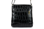 Włoska skórzana torebka damska listonoszka czarna. Wzór CROCO.
