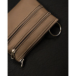 Skórzane etui na klucze Beżowa kluczówka saszetka z kieszonkami.