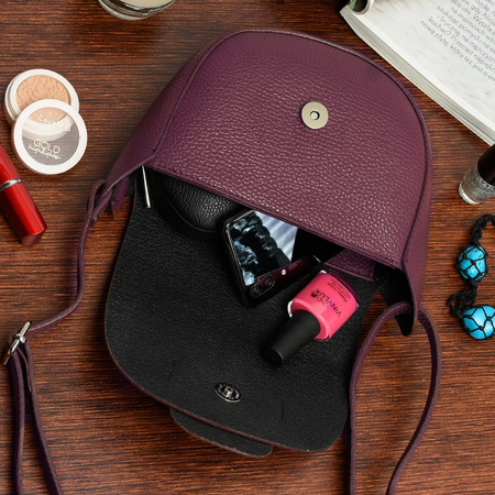 Burgund skórzana torebka listonoszka podkowa