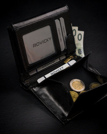 Bogato wyposażony portfel męski z naturalnej skóry licowej — Rovicky