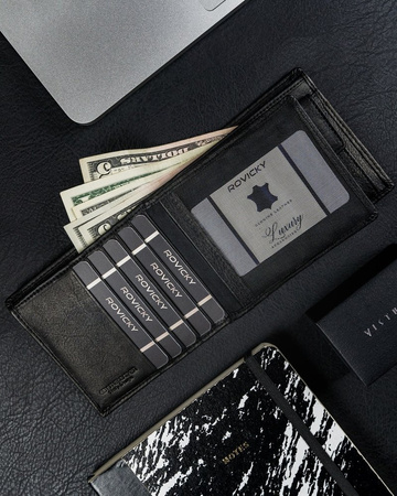 Męski portfel skórzany z tyłem zdobionym wzorem skóry węża — Pierre Andreus