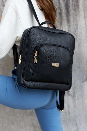 Czarny plecak damski miejski A4