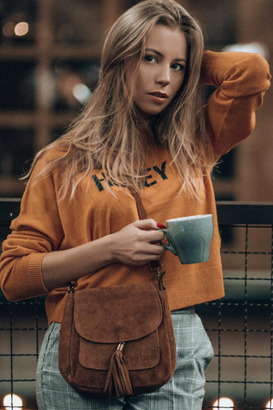 Piękna jasnoszara skórzana listonoszka Vera Pelle