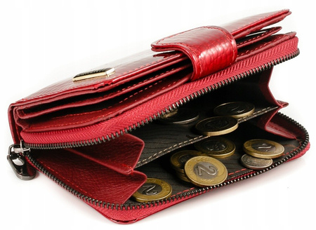 Pionowy skórzany portfel damski czerwony lakierowany