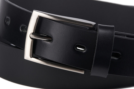 Pasek męski skórzany do garnituru lub jeansów. Czarny