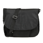 Duża torebka damska listonoszka na szerokim pasku. Czarna A4