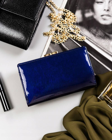 Portfel damski niebieski lakierowany. Skóra naturalna. RFID