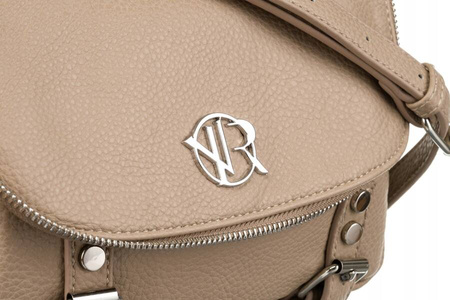 Beżowa torebka damska listonoszka na ramię. Suwak. Ciemny beżowy