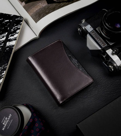 Bogato wyposażony portfel męski z naturalnej skóry licowej — Rovicky