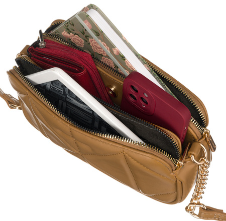 Stylowa mała torebka damska listonoszka eko skóra CAMELOWA. Pikowana.