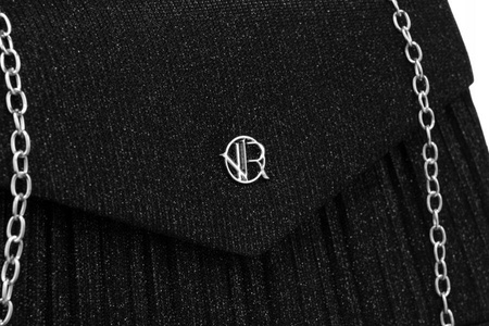 Mała torebka kuferek - czarna, wieczorowa z łańcuszkiem i rączką