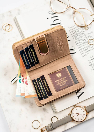 Złoty portfel damski lakierowany. Skóra naturalna z ochroną RFID