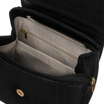 Mały plecak damski czarny. Elegancki niczym torebka