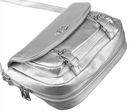 Srebrna torebka damska listonoszka na ramię. Suwak.
