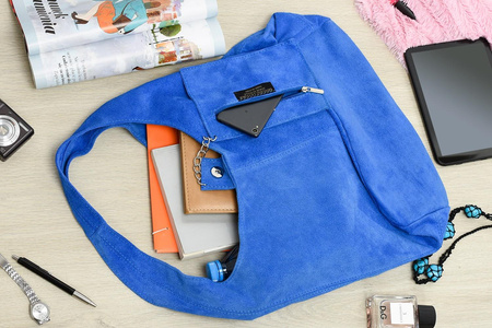 Zamszowa chabrowa torba na ramię z saszetką