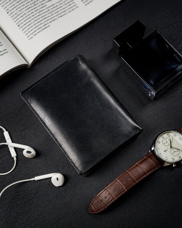 Rozbudowany, pionowy portfel męski bez zapięcia ze skóry naturalnej — Rovicky
