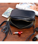 Granatowa włoska skórzana listonoszka z frędzlem