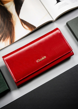 Elegancki, klasyczny czerwony portfel damski