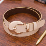 Beżowy pasek damski skórzany. Złota klamra. 110 cm.