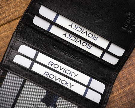 Małe i cienkie etui na karty - skórzane czarne. Ochrona RFID