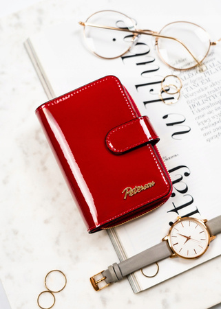 Czerwony portfel damski pionowy. Skóra naturalna z ochroną RFID