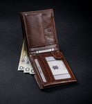 Klasyczny portfel męski poziomy z naturalnej skóry z technologią RFID— Rovicky