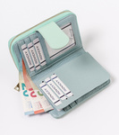 Lakierowany MIĘTOWY portfel damski skórzany na zatrzask i suwak. RFID.