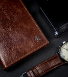 Klasyczny portfel męski pionowy z naturalnej skóry z technologią RFID — Rovicky