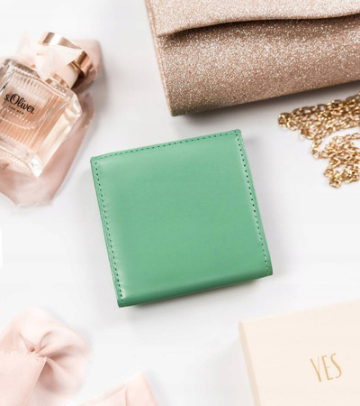 Malutki portfel damski skórzany - miętowy